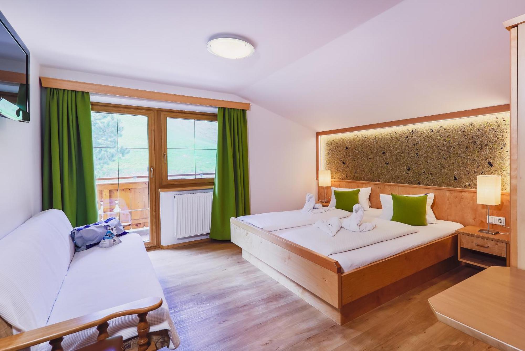 Panorama Hotel Guggenbichl - Inkl Sommerkarte, Einmaliger Eintritt Ins Tauern Spa & Bester Ausblick Ueber Капрун Екстер'єр фото