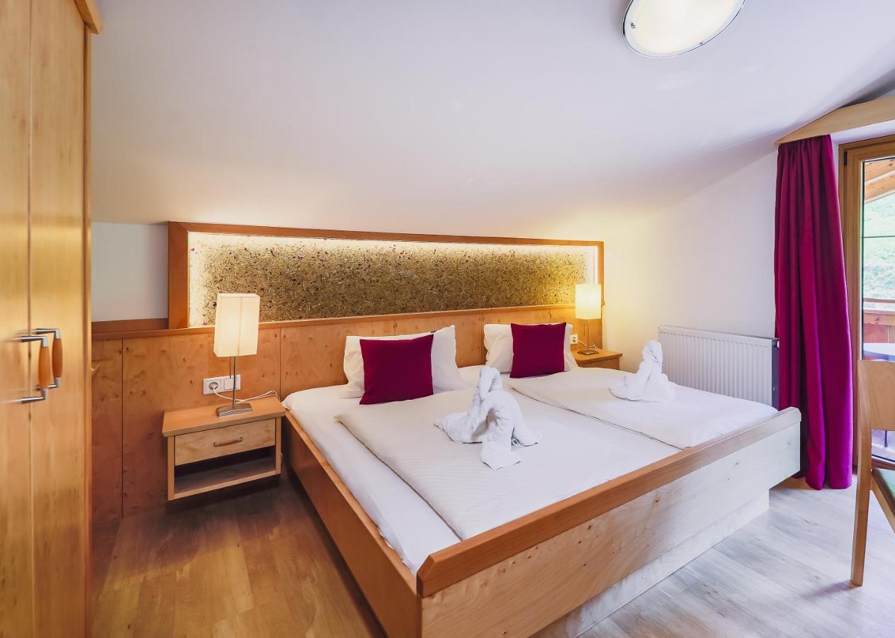 Panorama Hotel Guggenbichl - Inkl Sommerkarte, Einmaliger Eintritt Ins Tauern Spa & Bester Ausblick Ueber Капрун Екстер'єр фото